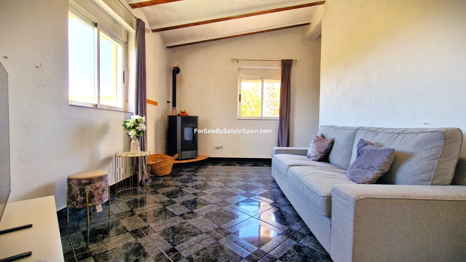 7 bedroom Villa for sale in Beniganim with pool garage - € 475,000 (Ref: 9820724)