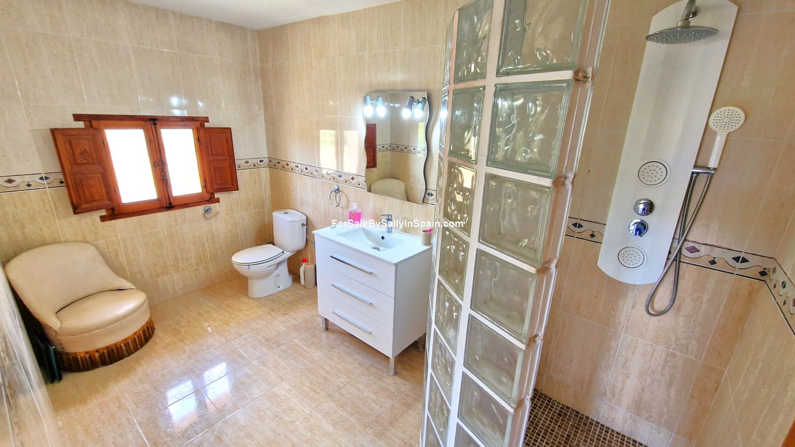 7 bedroom Villa for sale in Beniganim with pool garage - € 475,000 (Ref: 9820724)