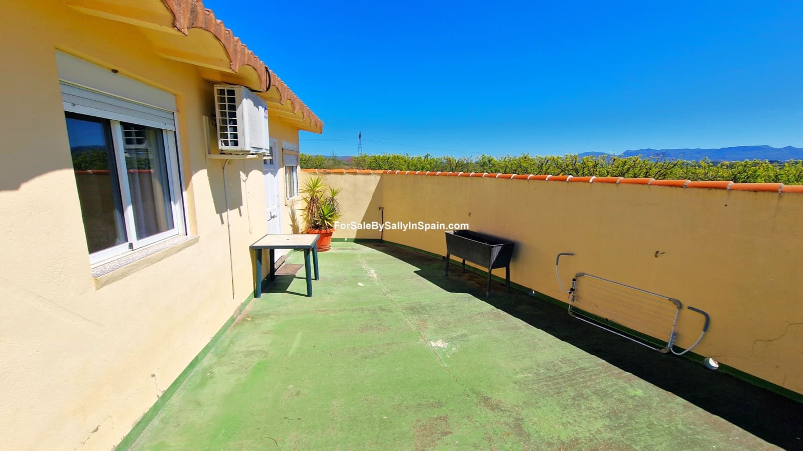 7 bedroom Villa for sale in Beniganim with pool garage - € 475,000 (Ref: 9820724)