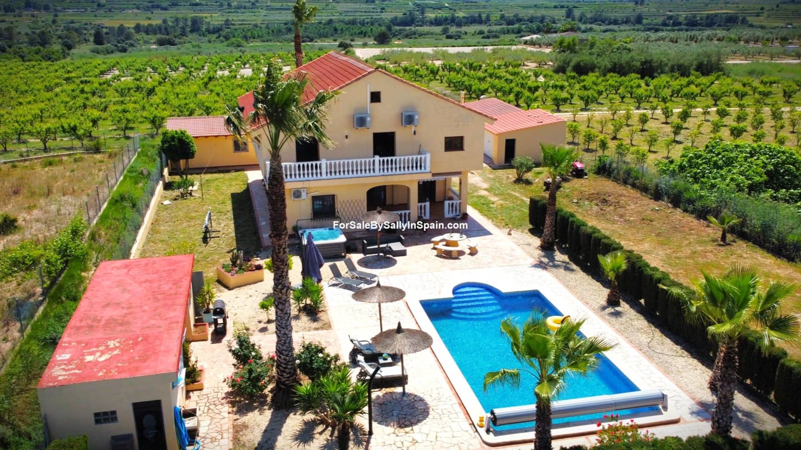 7 bedroom Villa for sale in Beniganim with pool garage - € 475,000 (Ref: 9820724)