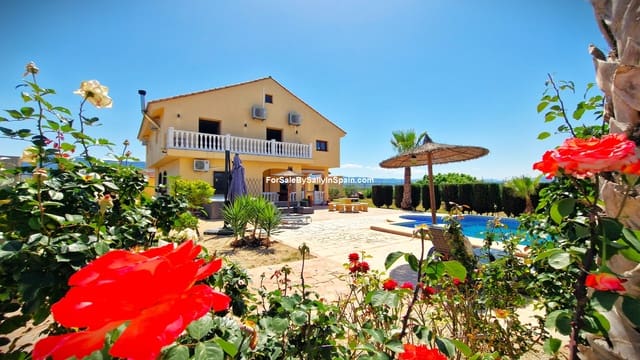 7 chambre Villa/Maison à vendre à Benigánim avec piscine garage - 475 000 € (Ref: 9820724)