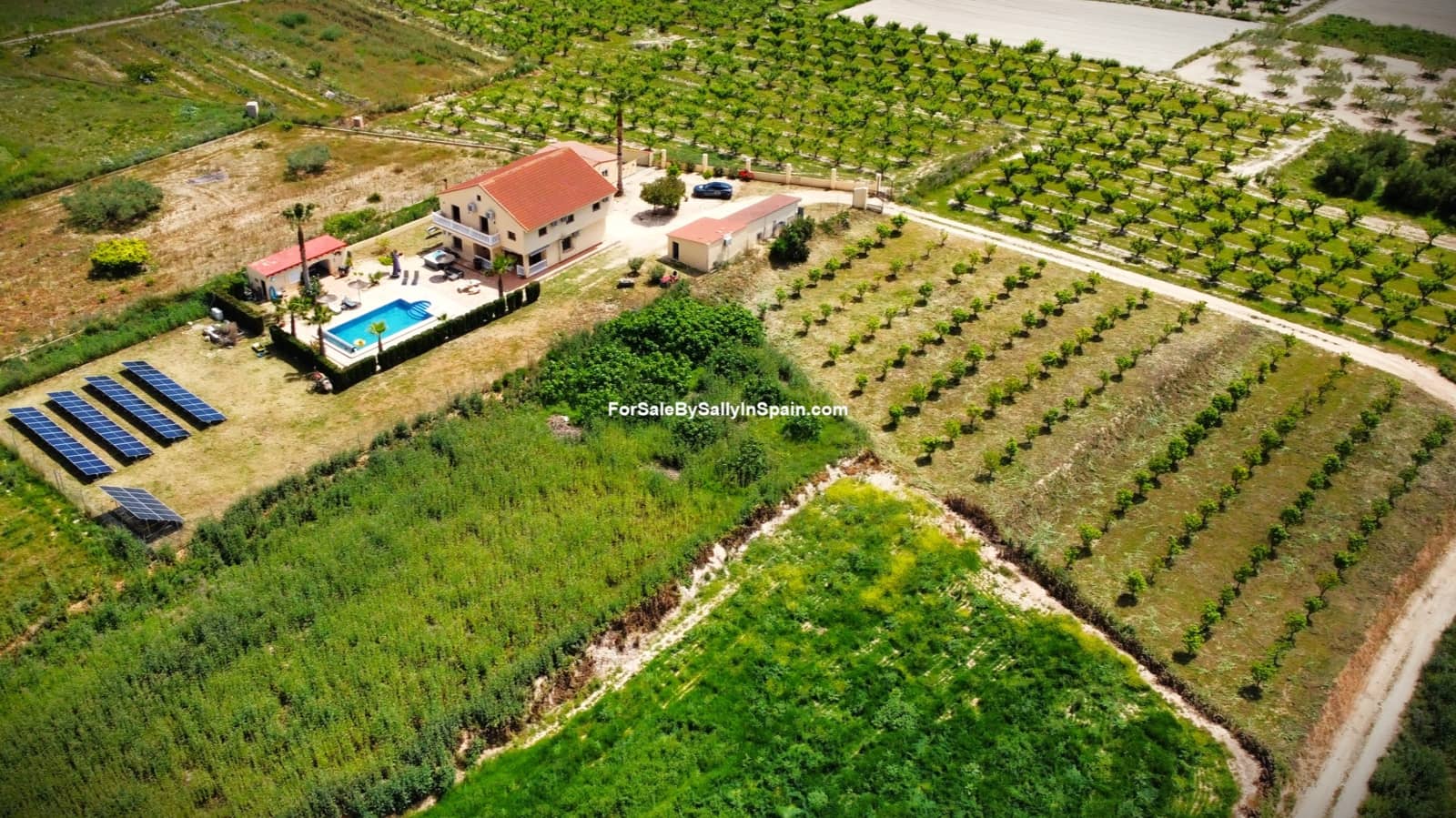 7 bedroom Villa for sale in Beniganim with pool garage - € 475,000 (Ref: 9820724)