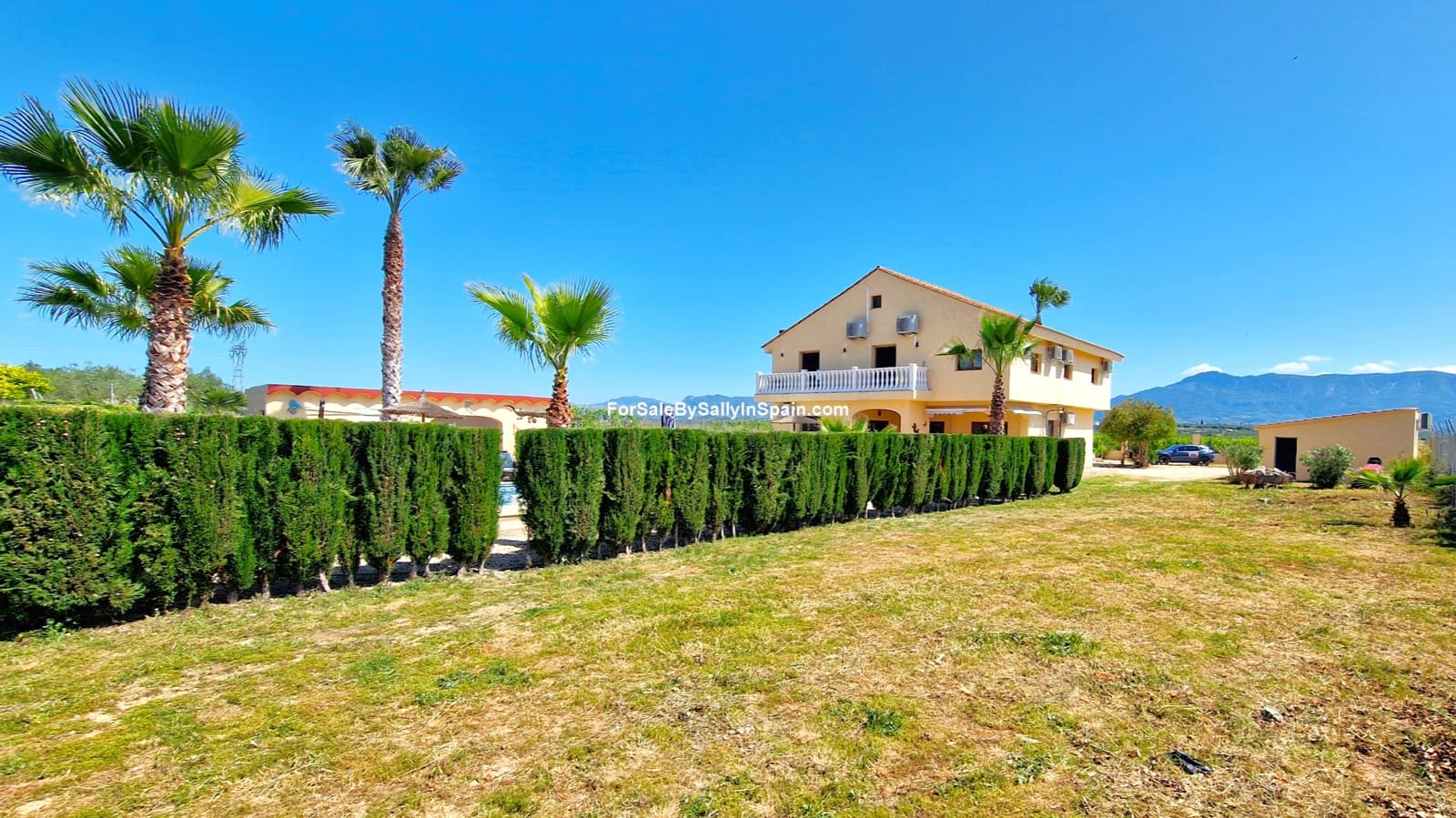 7 bedroom Villa for sale in Beniganim with pool garage - € 475,000 (Ref: 9820724)