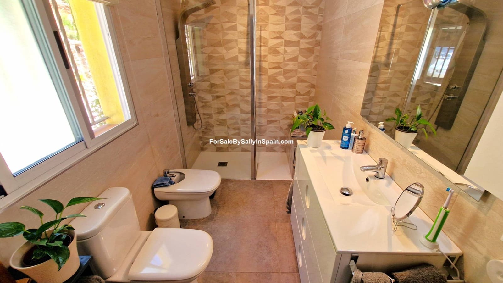 3 chambre Villa/Maison à vendre à Beniganim avec piscine garage - 325 000 € (Ref: 9841736)