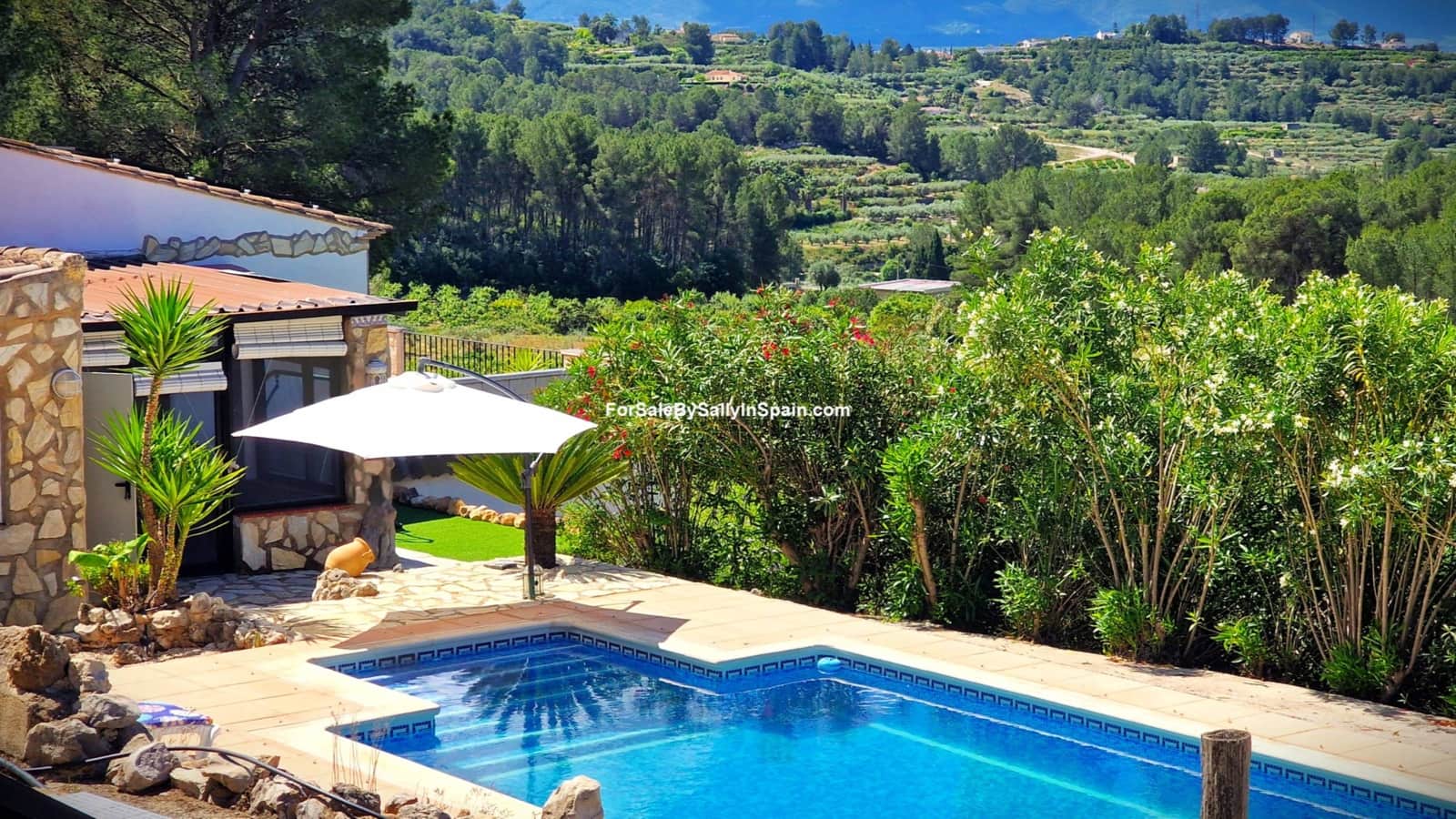 3 chambre Villa/Maison à vendre à Beniganim avec piscine garage - 325 000 € (Ref: 9841736)