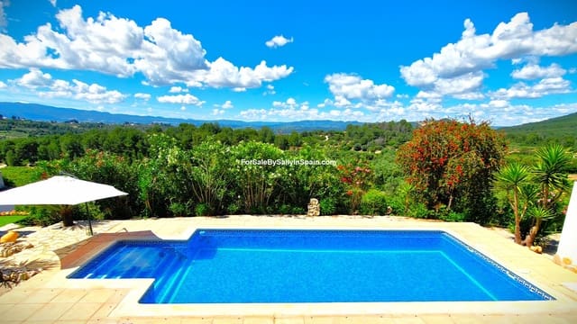 3 chambre Villa/Maison à vendre à Benigánim avec piscine garage - 325 000 € (Ref: 9841736)