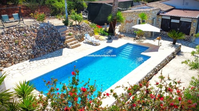 3 chambre Villa/Maison à vendre à Benigánim avec piscine garage - 325 000 € (Ref: 9841736)