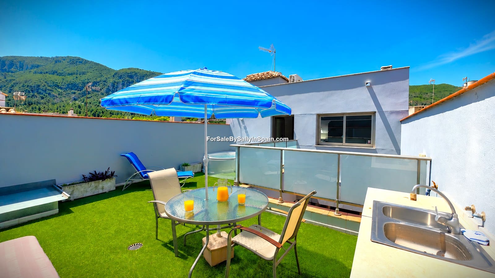 3 bedroom Townhouse for sale in Barx with pool garage - € 260,000 (Ref: 9874331)