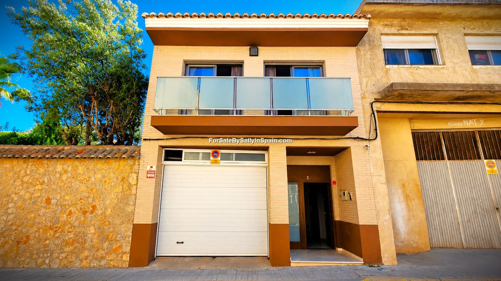3 bedroom Townhouse for sale in Barx with pool garage - € 260,000 (Ref: 9874331)