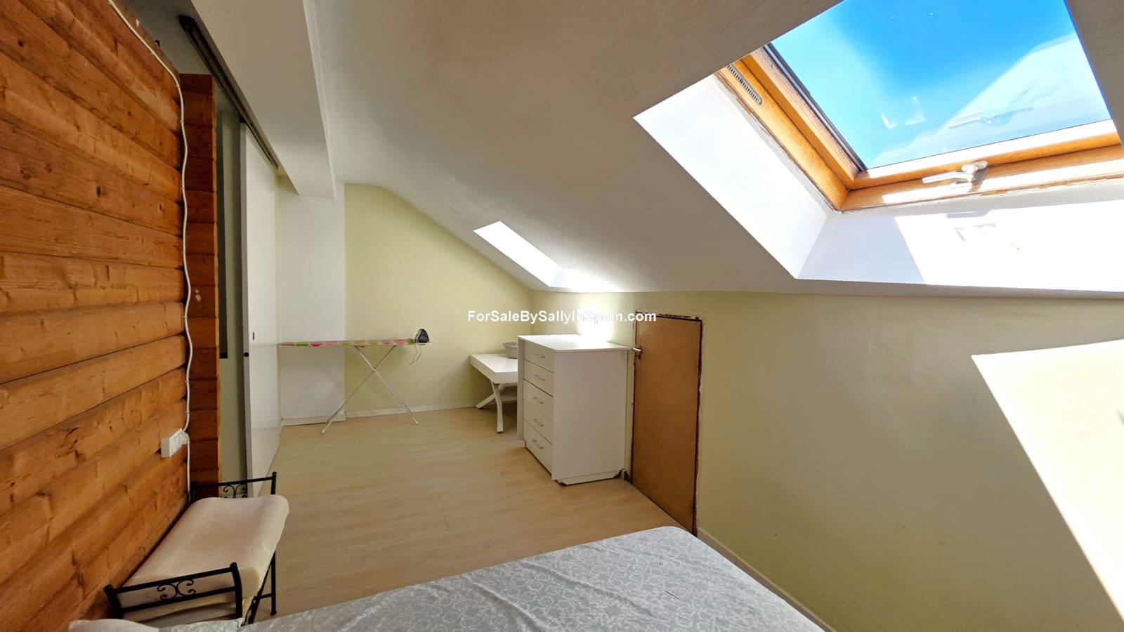 3 bedroom Townhouse for sale in Barx with pool garage - € 260,000 (Ref: 9874331)
