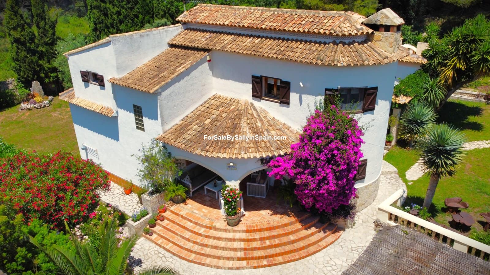 4 slaapkamer Villa te koop in Barx met zwembad garage - € 549.000 (Ref: 9895027)