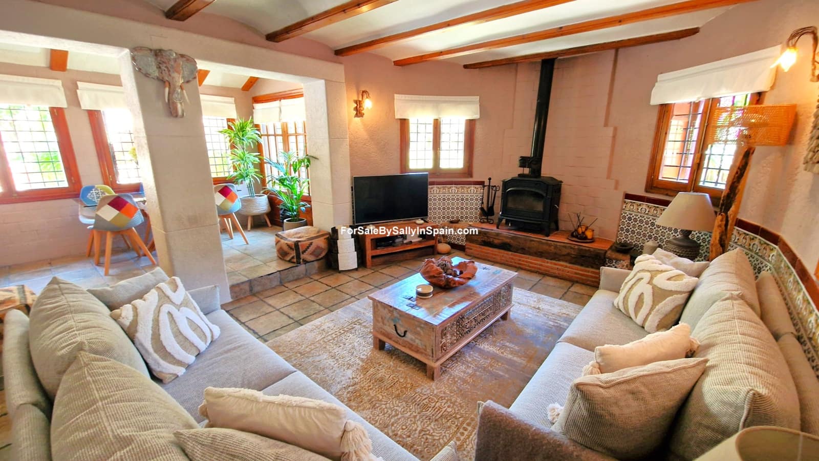 4 slaapkamer Villa te koop in Barx met zwembad garage - € 549.000 (Ref: 9895027)