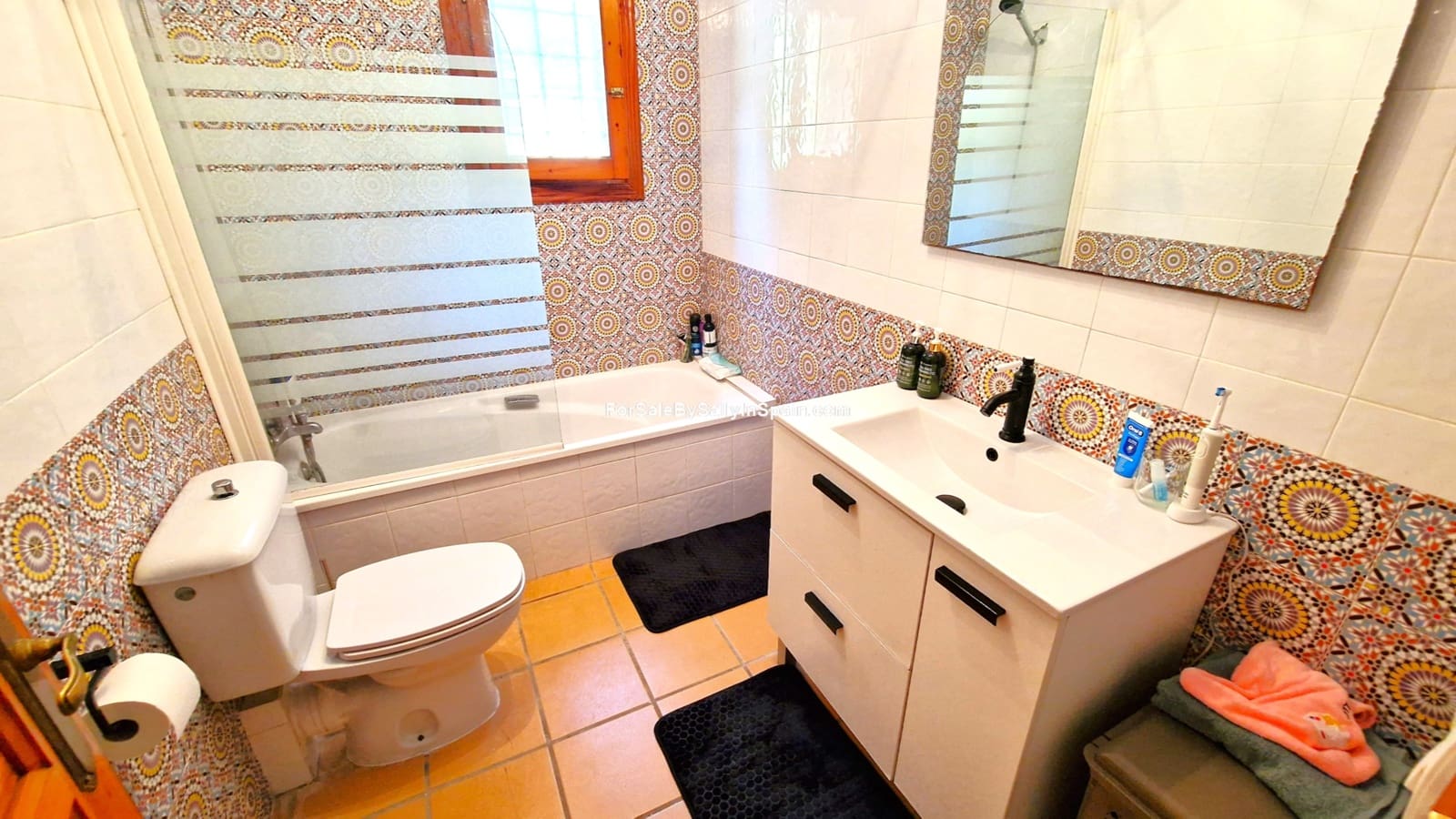 4 slaapkamer Villa te koop in Barx met zwembad garage - € 549.000 (Ref: 9895027)