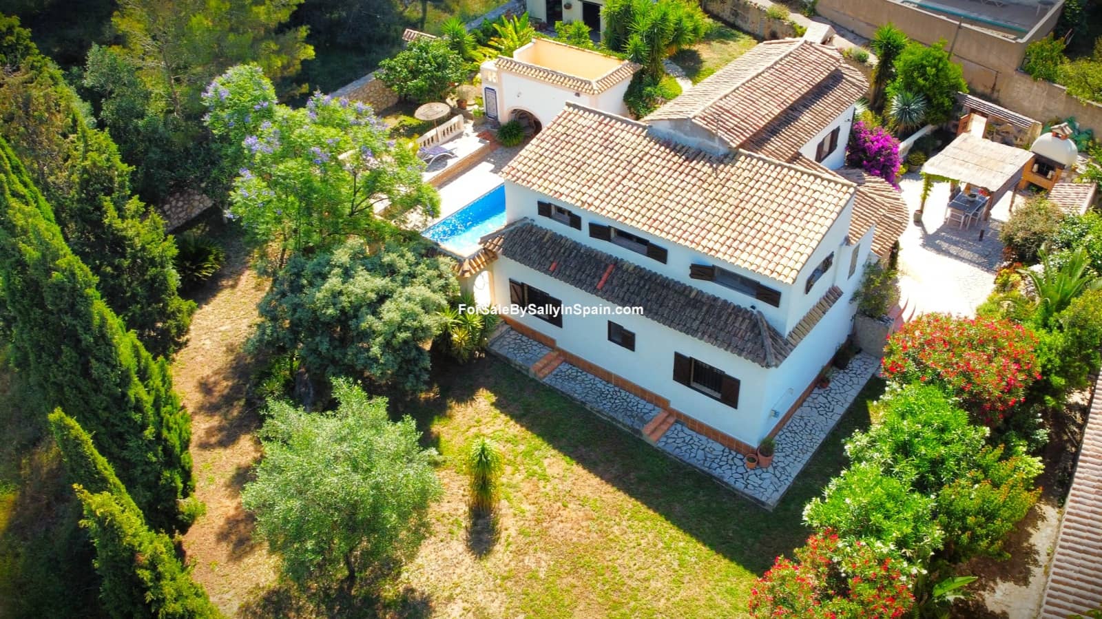 4 slaapkamer Villa te koop in Barx met zwembad garage - € 549.000 (Ref: 9895027)