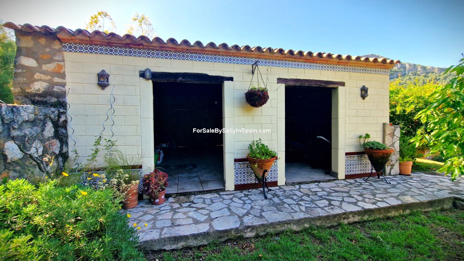 4 slaapkamer Villa te koop in Barx met zwembad garage - € 549.000 (Ref: 9895027)