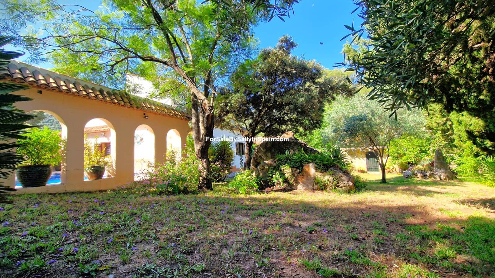 4 slaapkamer Villa te koop in Barx met zwembad garage - € 549.000 (Ref: 9895027)