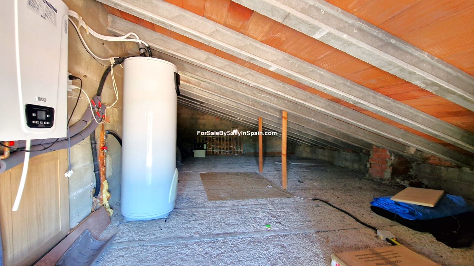 3 bedroom Villa for sale in Beniganim with pool garage - € 290,000 (Ref: 9920886)