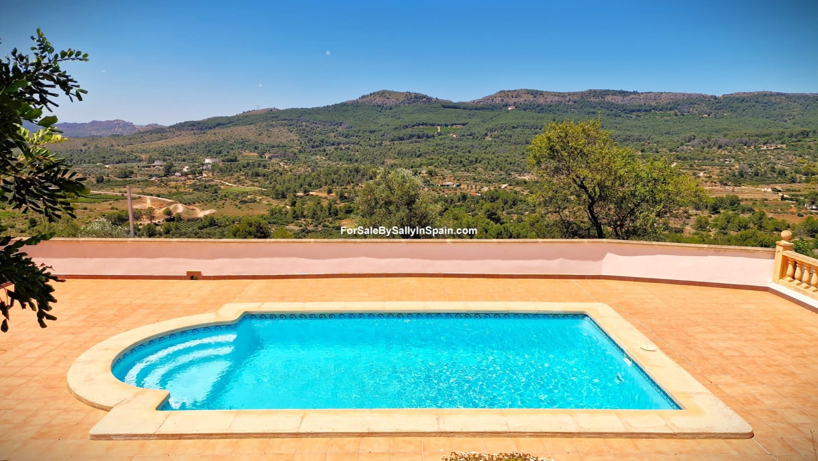 3 bedroom Villa for sale in Beniganim with pool garage - € 290,000 (Ref: 9920886)