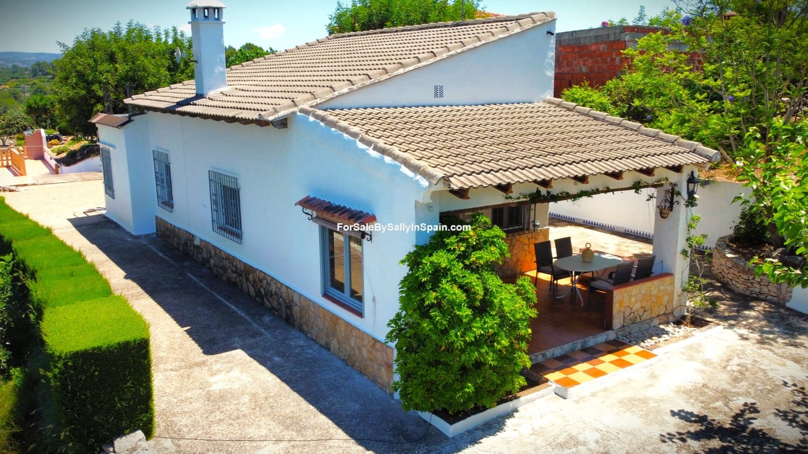 3 bedroom Villa for sale in Beniganim with pool garage - € 290,000 (Ref: 9920886)