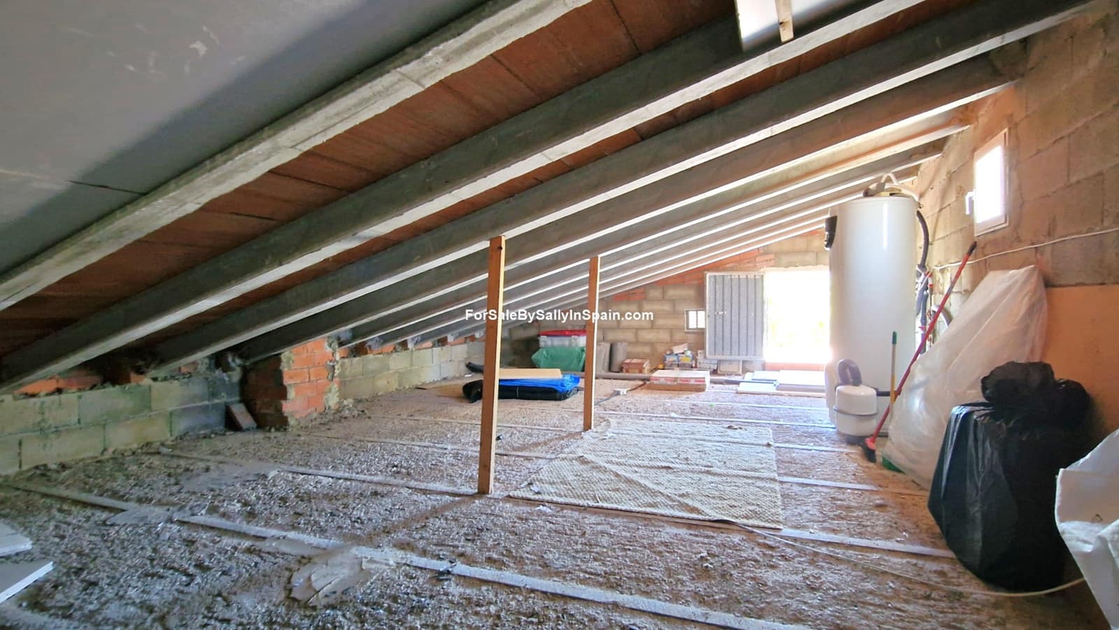 3 bedroom Villa for sale in Beniganim with pool garage - € 290,000 (Ref: 9920886)