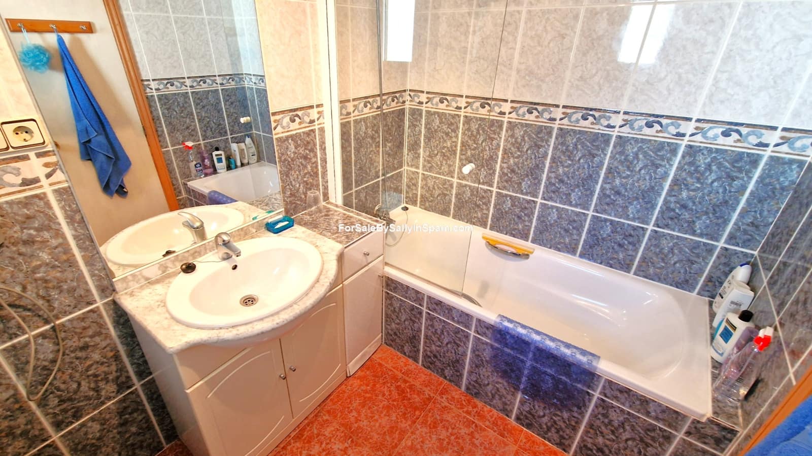 3 bedroom Villa for sale in Beniganim with pool garage - € 290,000 (Ref: 9920886)
