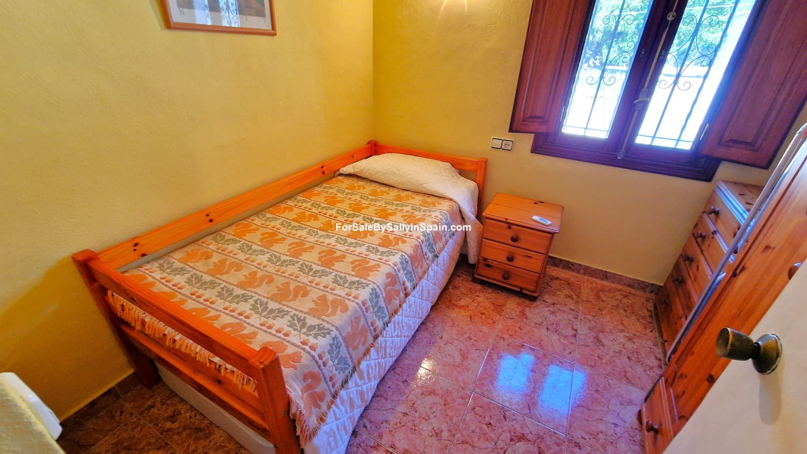 3 bedroom Villa for sale in Beniganim with pool garage - € 290,000 (Ref: 9920886)