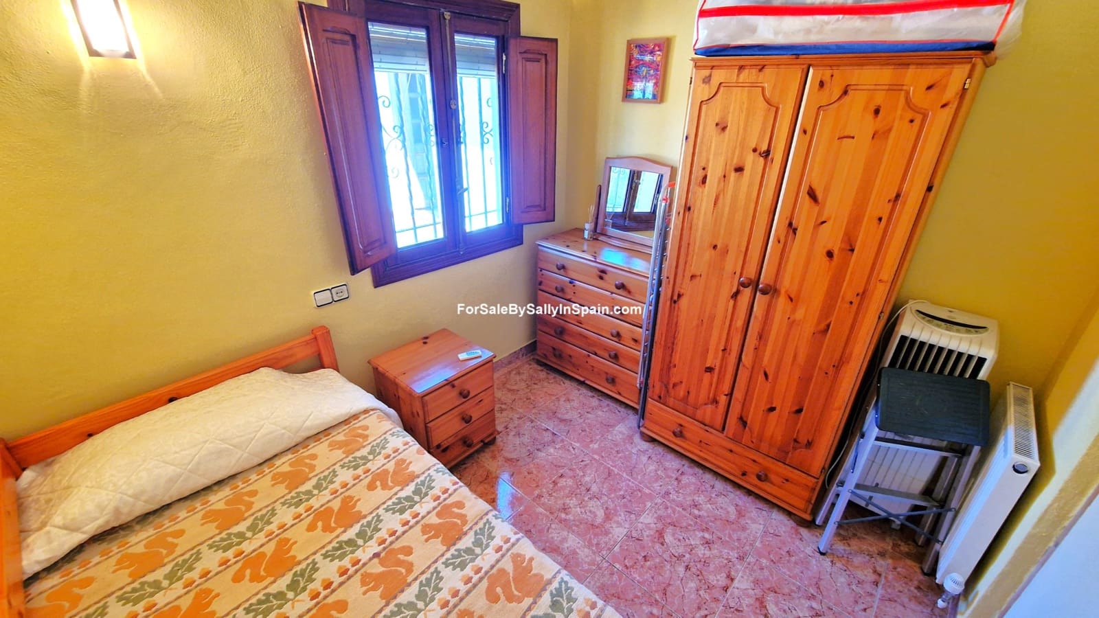3 bedroom Villa for sale in Beniganim with pool garage - € 290,000 (Ref: 9920886)