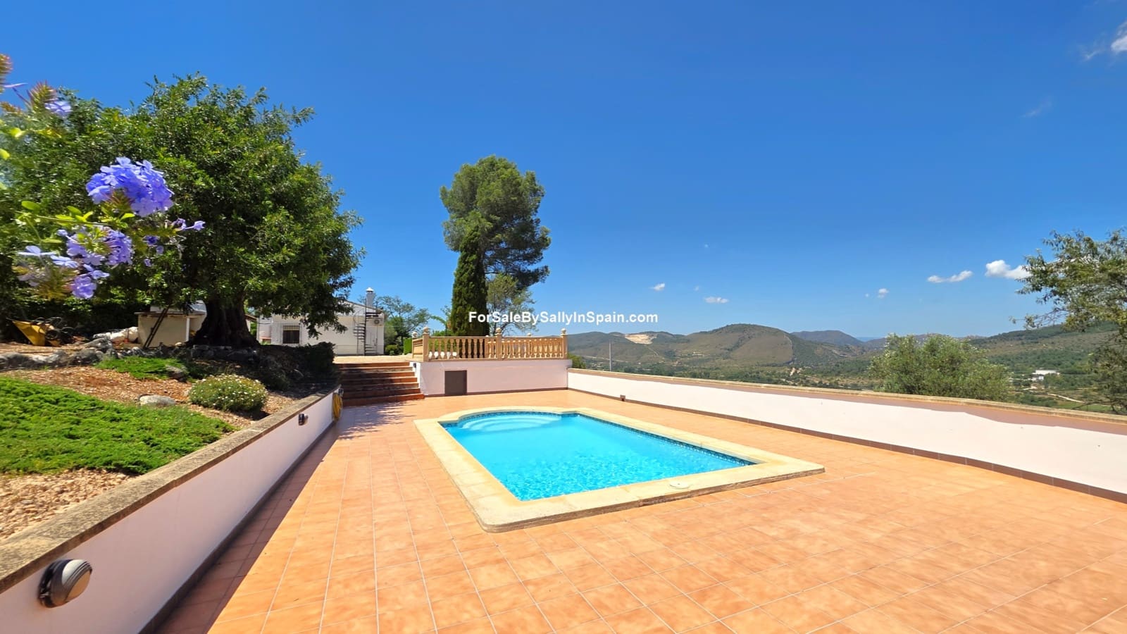 3 bedroom Villa for sale in Beniganim with pool garage - € 290,000 (Ref: 9920886)