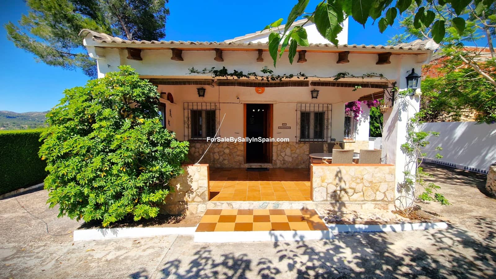 3 bedroom Villa for sale in Beniganim with pool garage - € 290,000 (Ref: 9920886)
