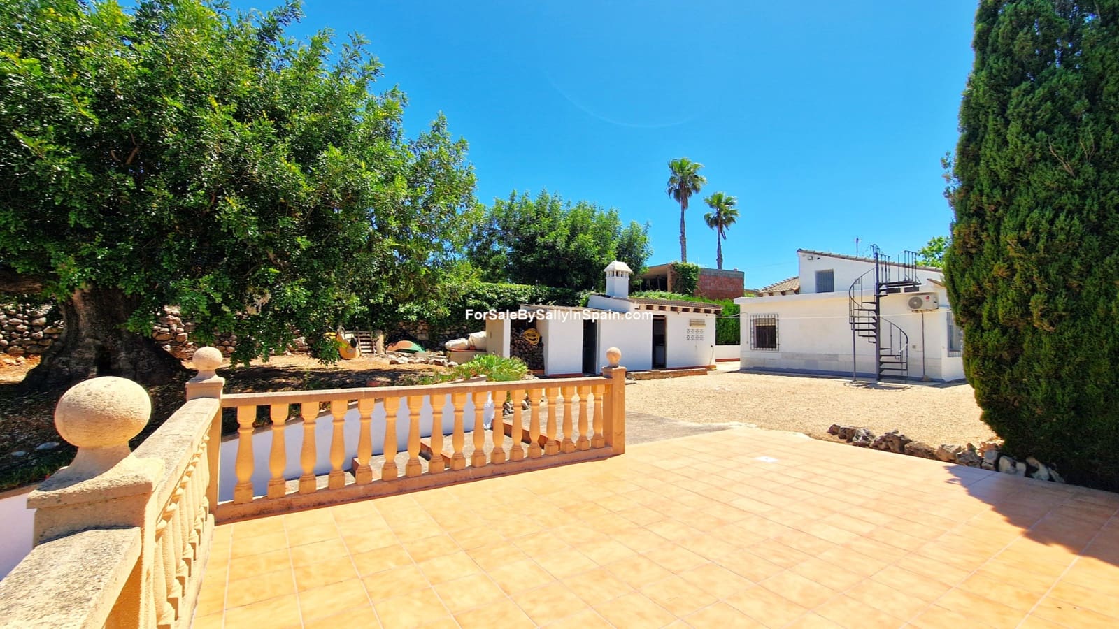 3 bedroom Villa for sale in Beniganim with pool garage - € 290,000 (Ref: 9920886)