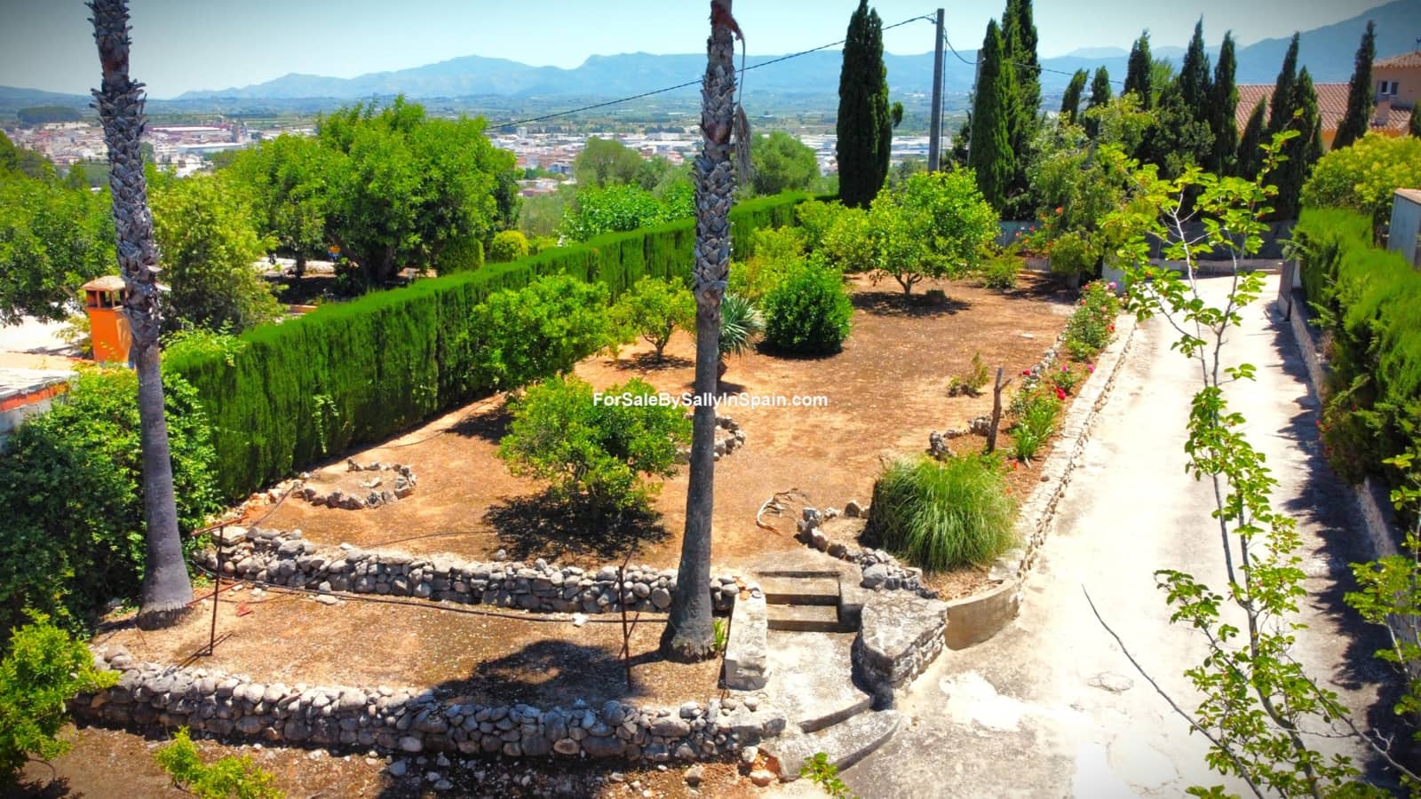 3 bedroom Villa for sale in Beniganim with pool garage - € 290,000 (Ref: 9920886)
