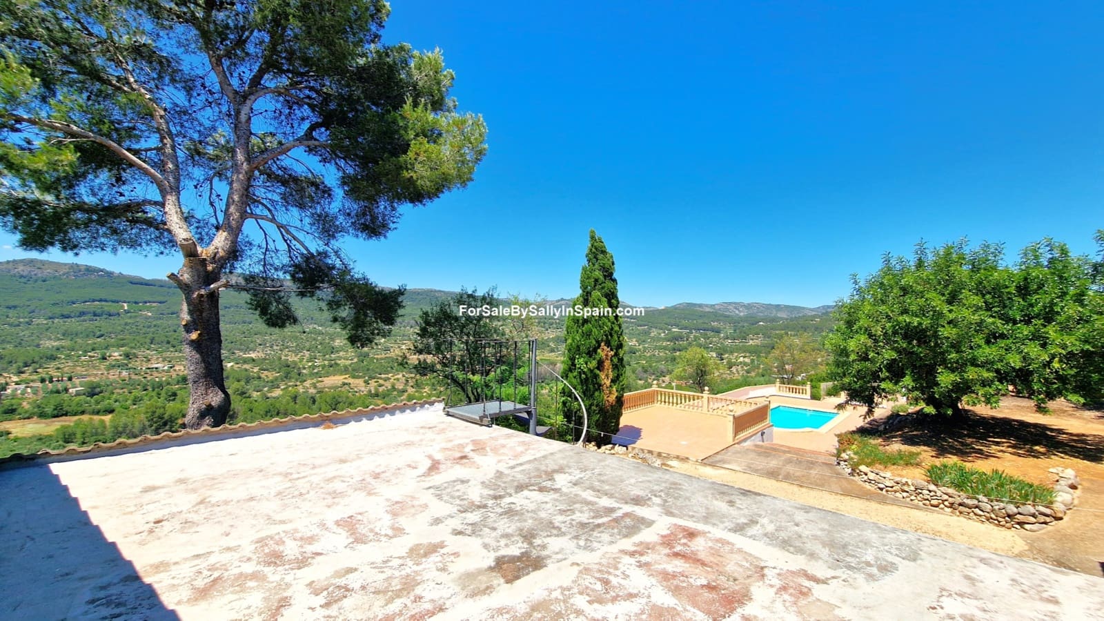 3 bedroom Villa for sale in Beniganim with pool garage - € 290,000 (Ref: 9920886)