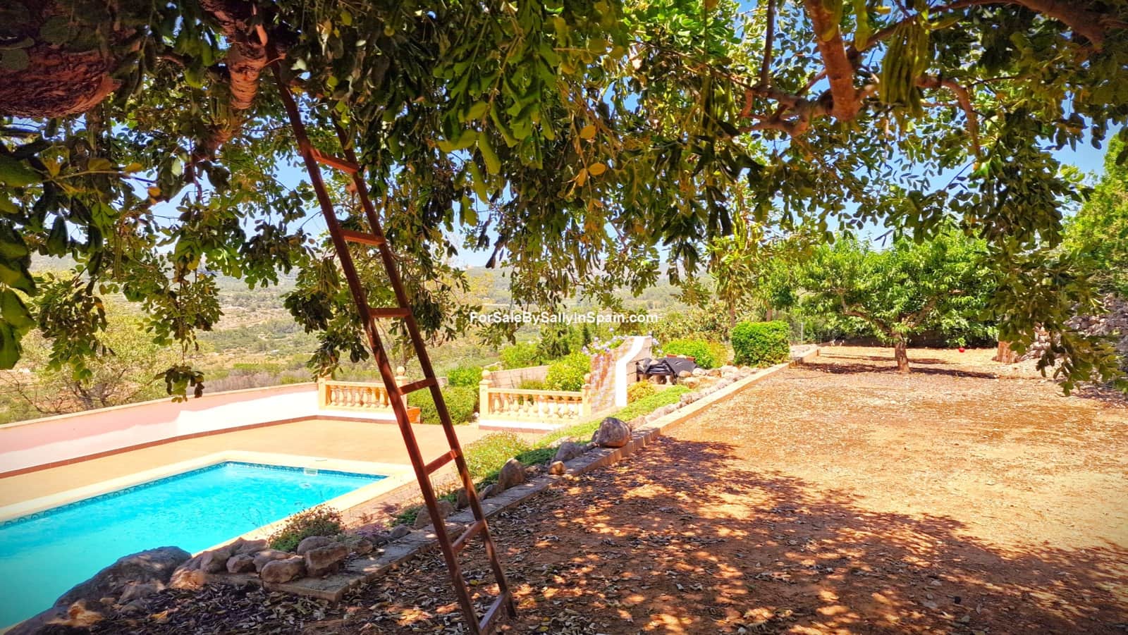 3 bedroom Villa for sale in Beniganim with pool garage - € 290,000 (Ref: 9920886)