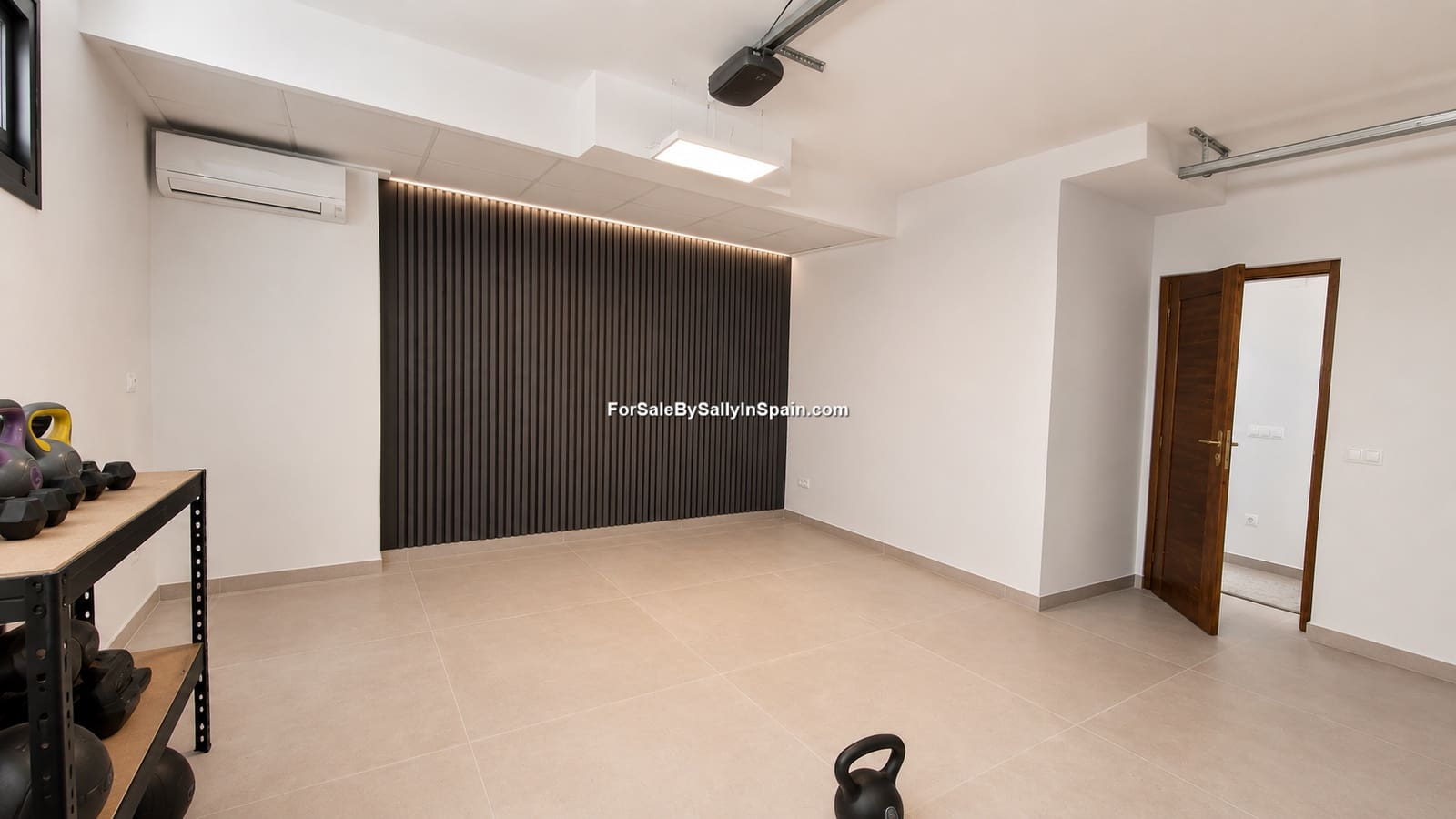 4 Zimmer Villa zu verkaufen in Barx mit Pool Garage - 799.000 € (Ref: 9932328)