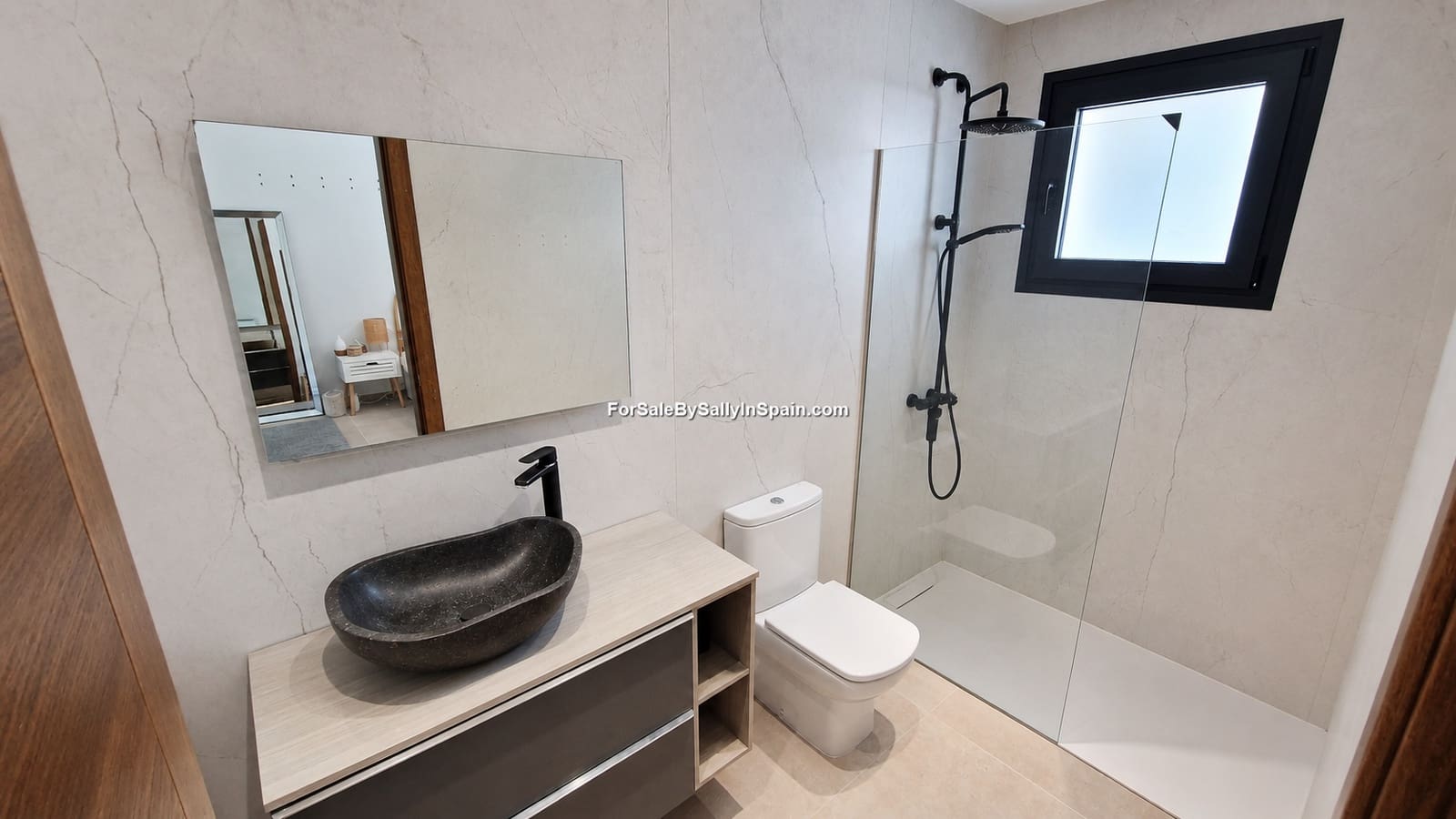 4 Zimmer Villa zu verkaufen in Barx mit Pool Garage - 799.000 € (Ref: 9932328)