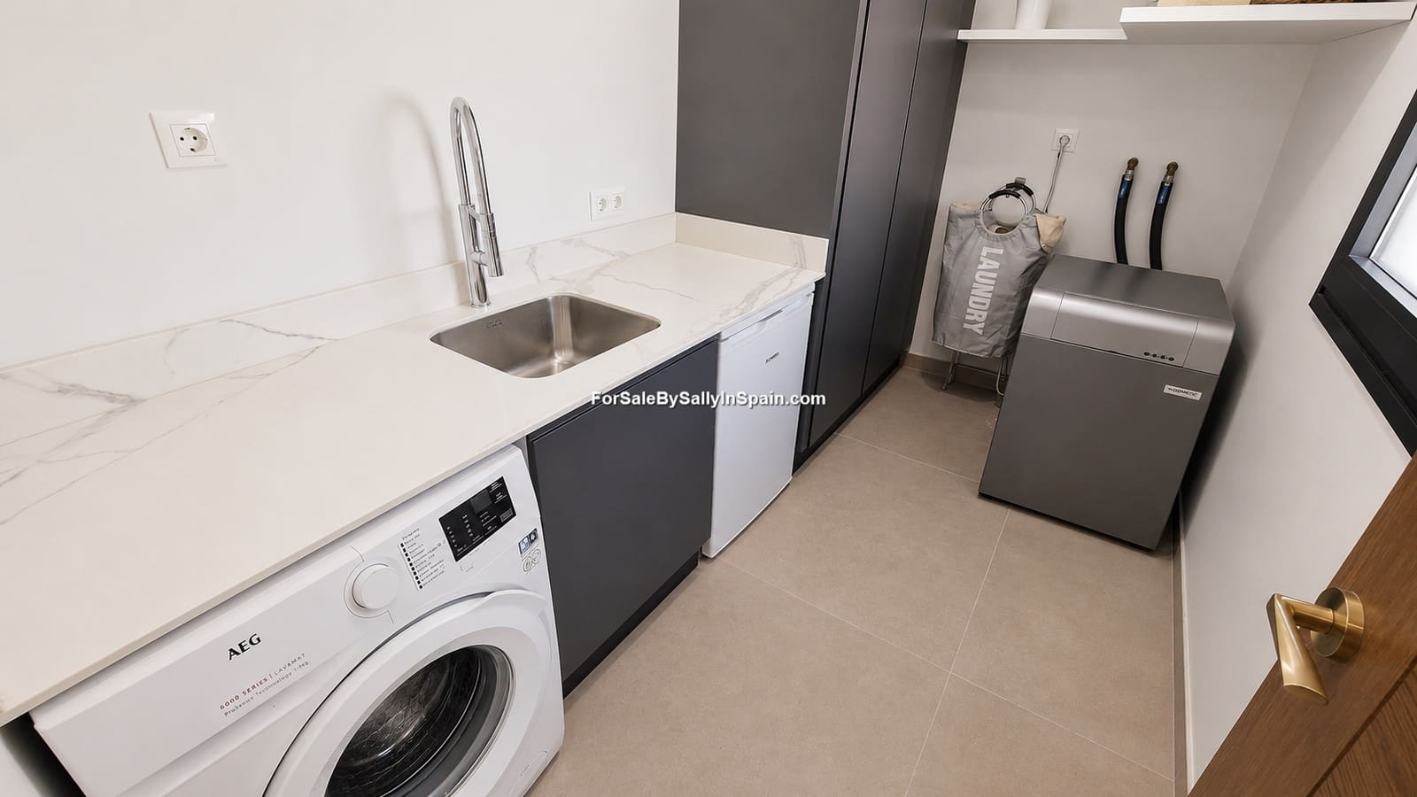 4 Zimmer Villa zu verkaufen in Barx mit Pool Garage - 799.000 € (Ref: 9932328)