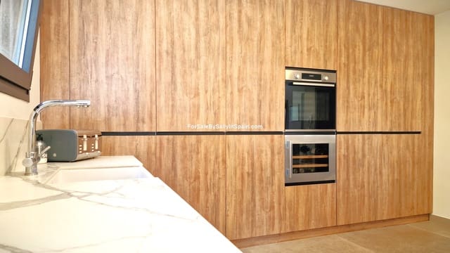 4 Zimmer Villa zu verkaufen in Barx mit Pool Garage - 799.000 € (Ref: 9932328)