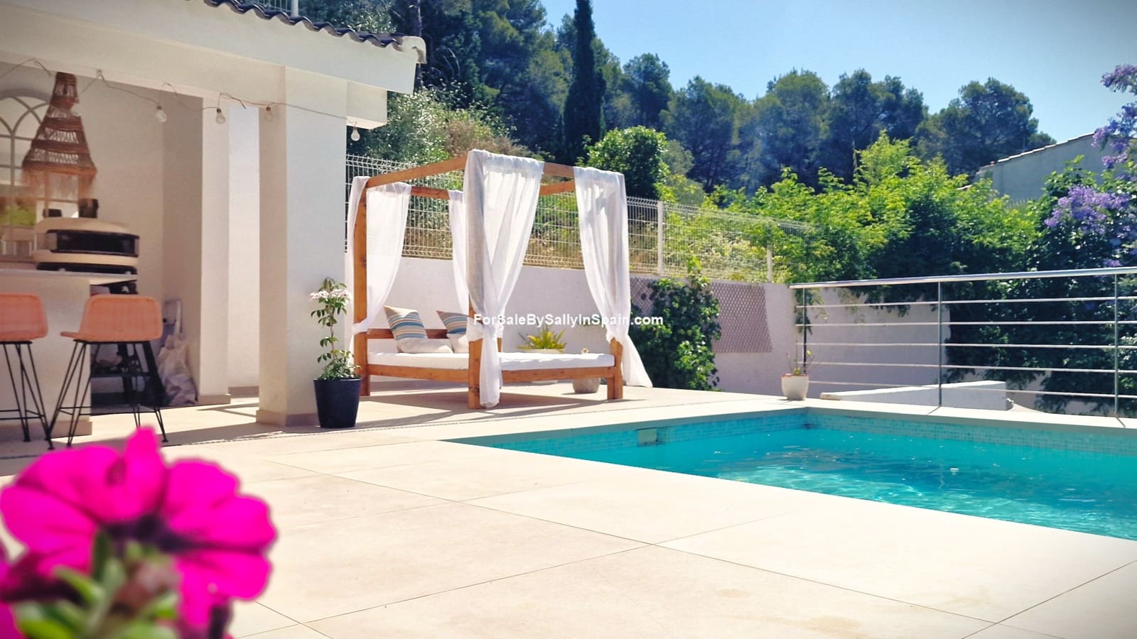 4 Zimmer Villa zu verkaufen in Barx mit Pool Garage - 799.000 € (Ref: 9932328)