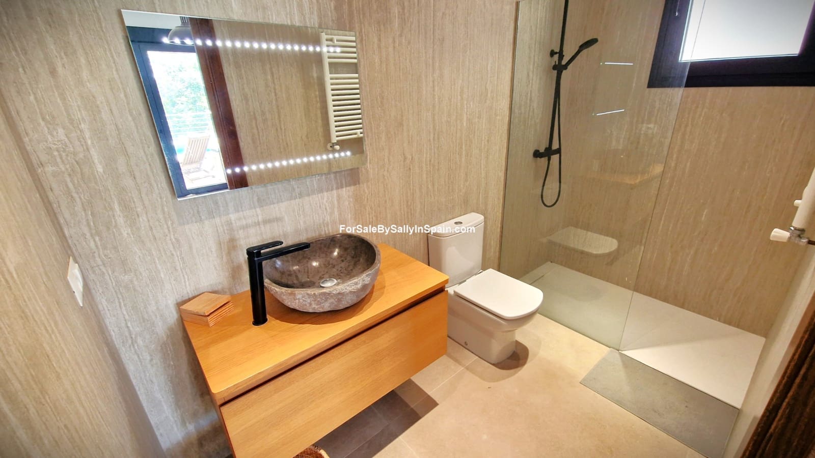 4 Zimmer Villa zu verkaufen in Barx mit Pool Garage - 799.000 € (Ref: 9932328)