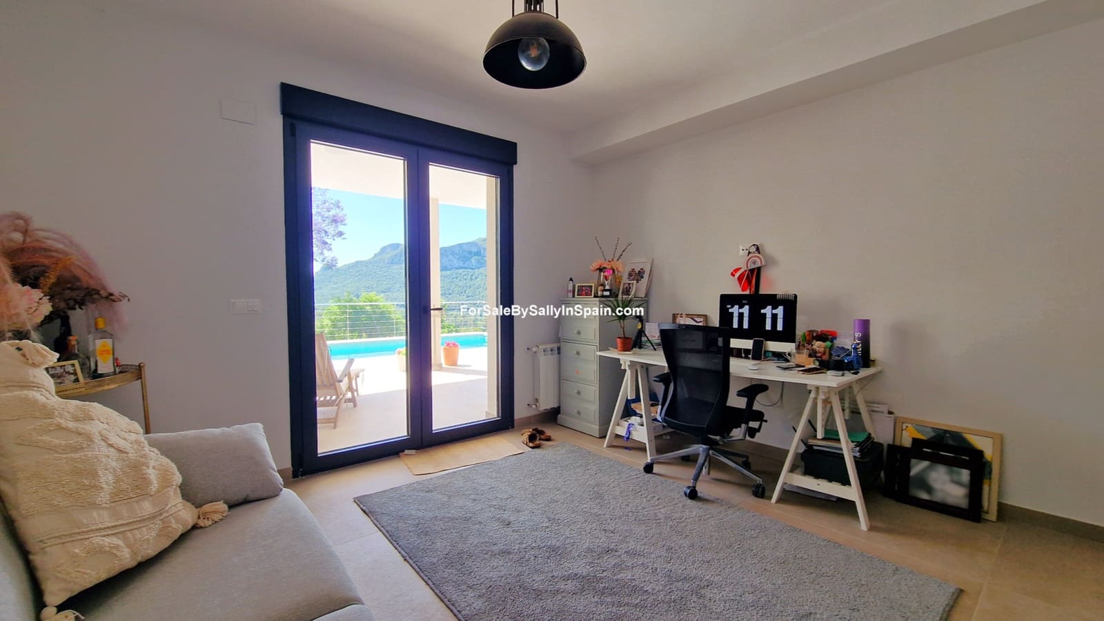 4 Zimmer Villa zu verkaufen in Barx mit Pool Garage - 799.000 € (Ref: 9932328)