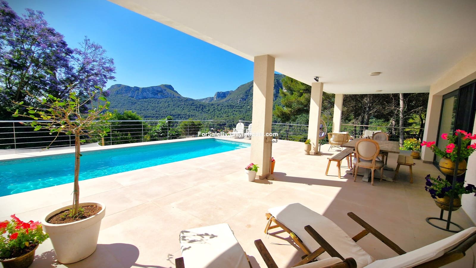 4 Zimmer Villa zu verkaufen in Barx mit Pool Garage - 799.000 € (Ref: 9932328)
