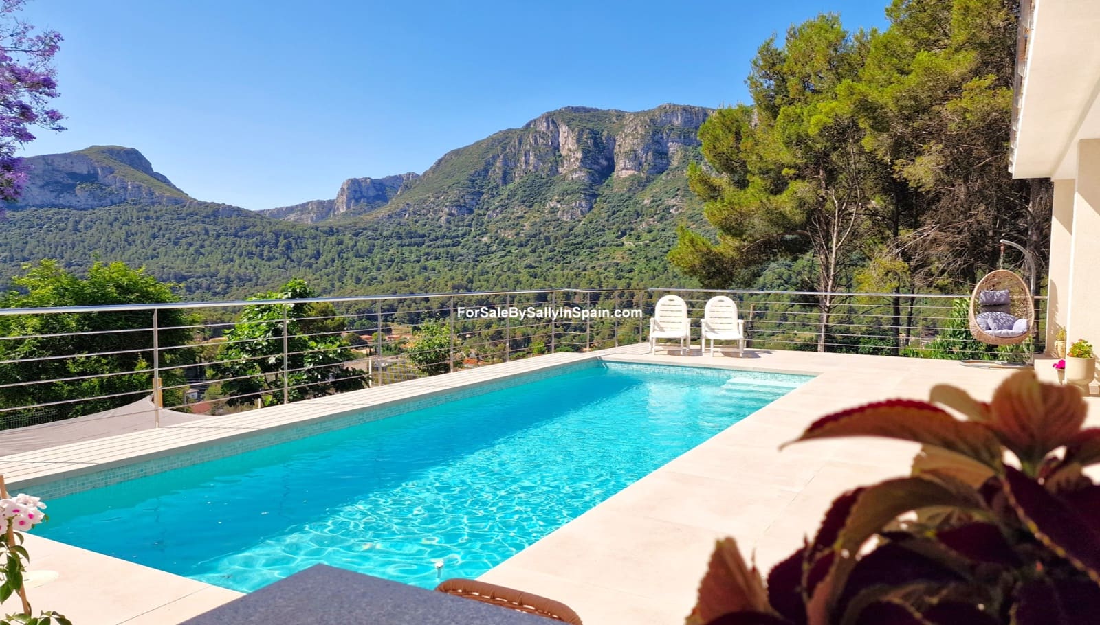 4 Zimmer Villa zu verkaufen in Barx mit Pool Garage - 799.000 € (Ref: 9932328)