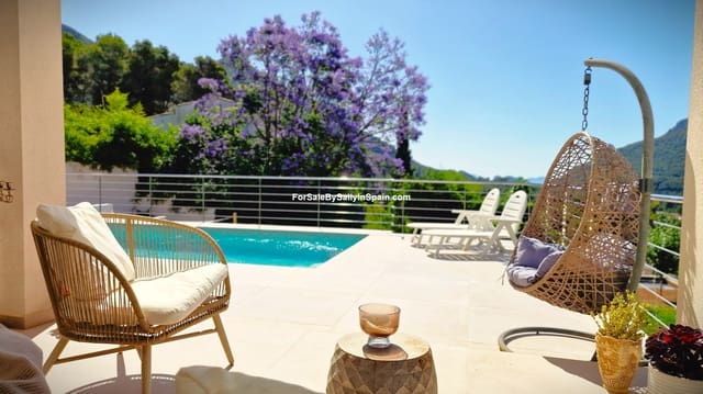 4 Zimmer Villa zu verkaufen in Barx mit Pool Garage - 799.000 € (Ref: 9932328)