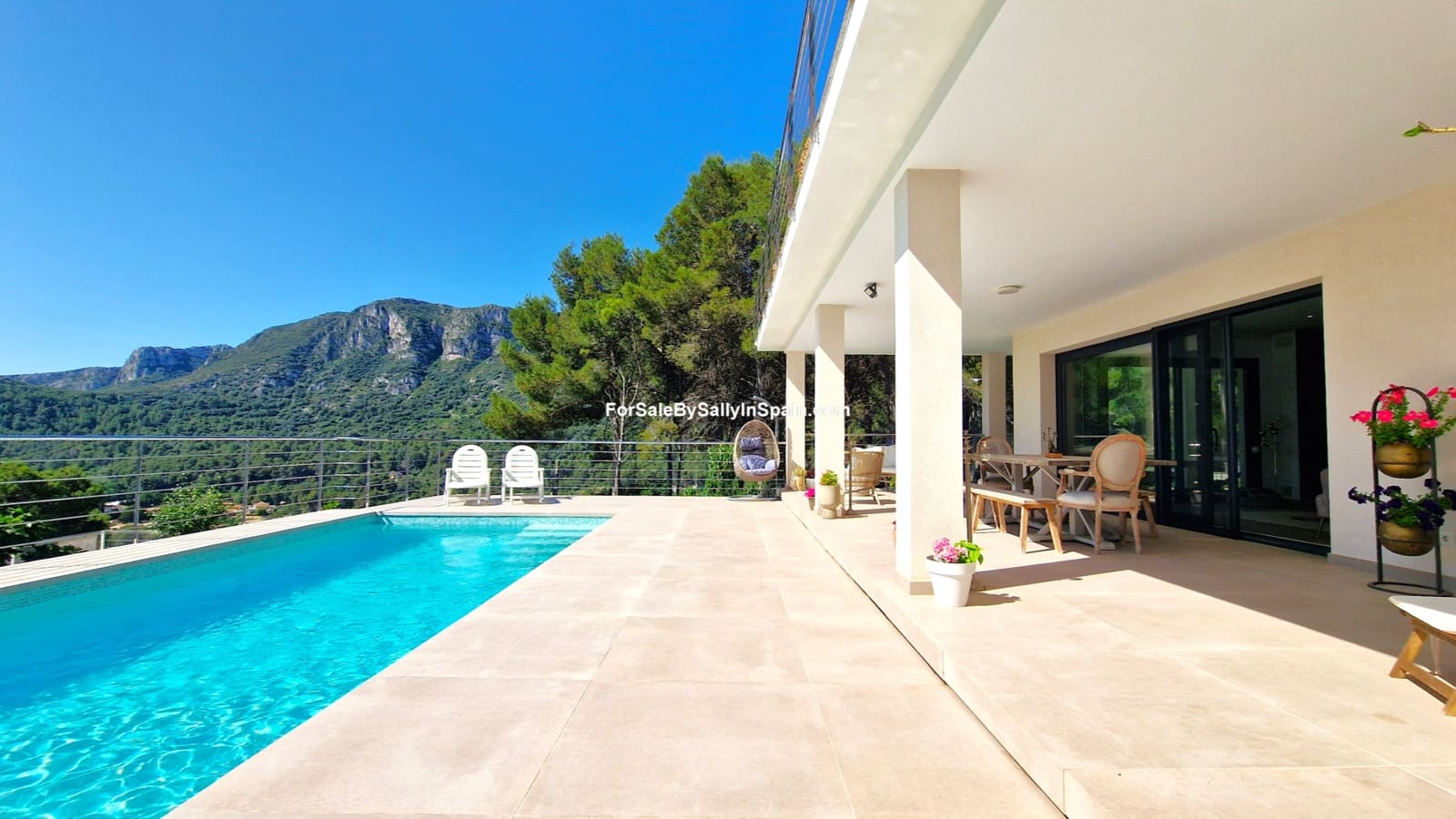 4 Zimmer Villa zu verkaufen in Barx mit Pool Garage - 799.000 € (Ref: 9932328)