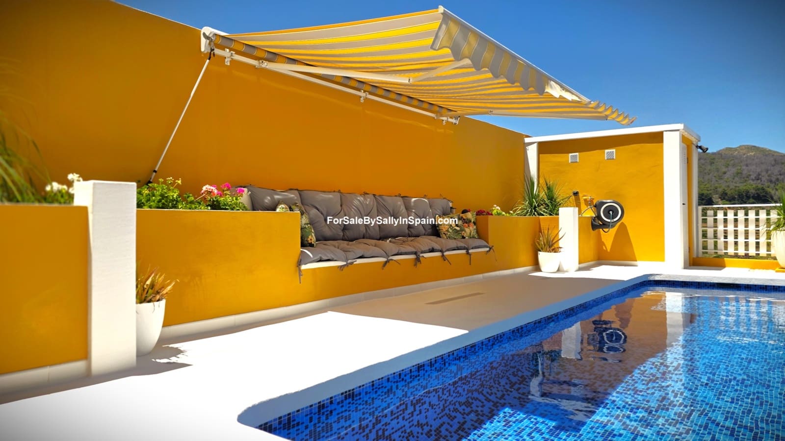 4 bedroom Villa for sale in Palma de Gandia with pool garage - € 395,000 (Ref: 9970846)