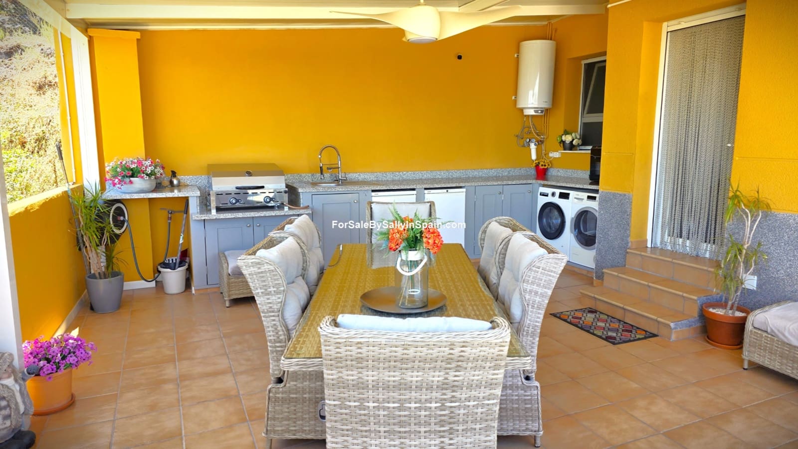 4 bedroom Villa for sale in Palma de Gandia with pool garage - € 395,000 (Ref: 9970846)