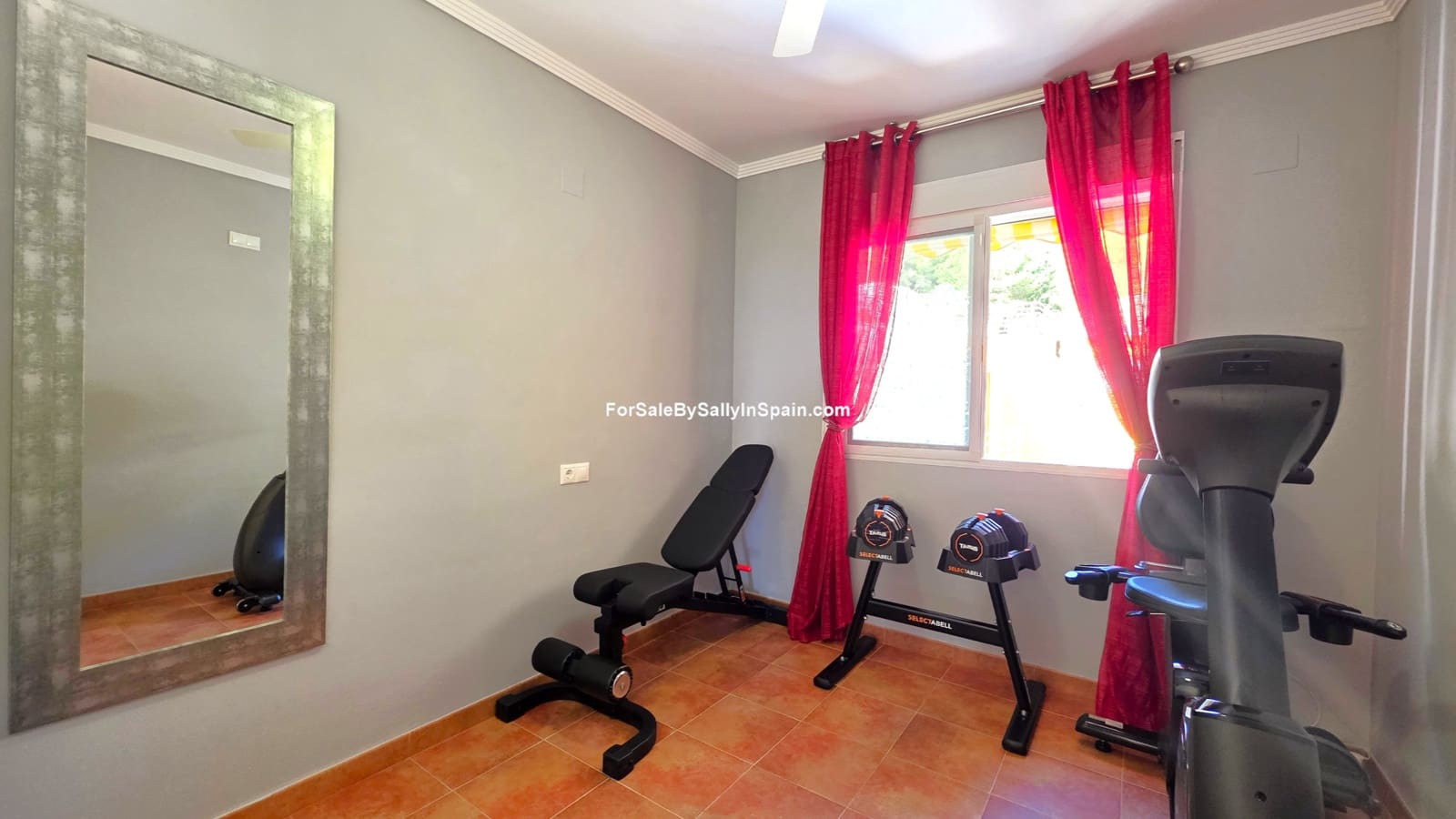 4 bedroom Villa for sale in Palma de Gandia with pool garage - € 395,000 (Ref: 9970846)