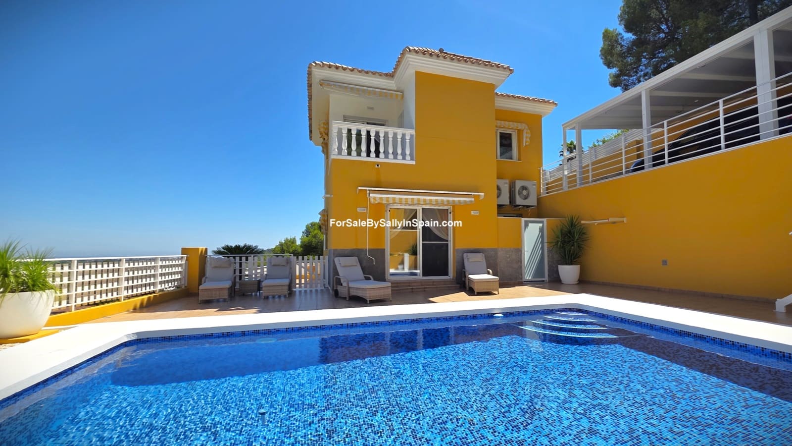4 bedroom Villa for sale in Palma de Gandia with pool garage - € 395,000 (Ref: 9970846)