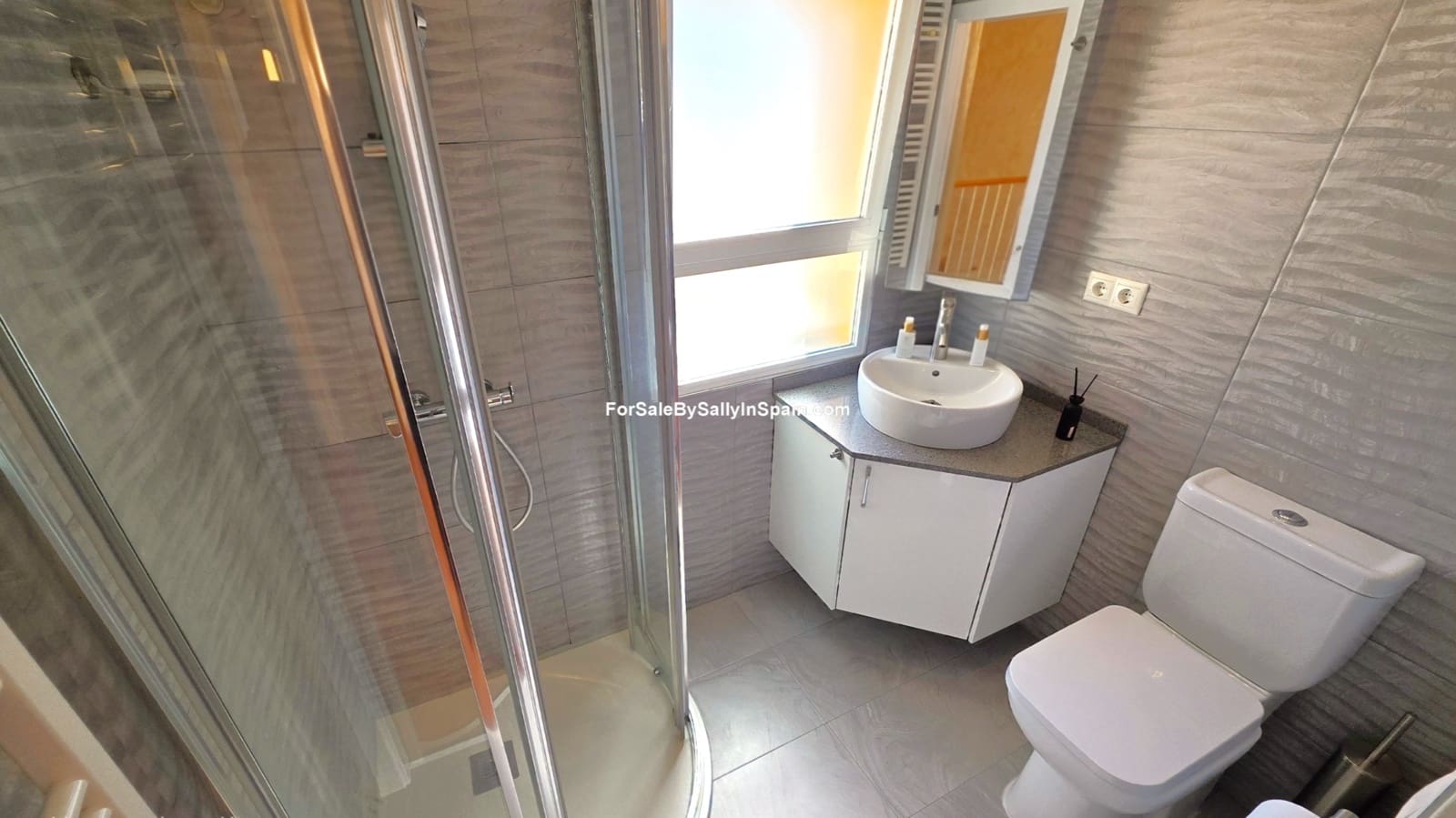 4 bedroom Villa for sale in Palma de Gandia with pool garage - € 395,000 (Ref: 9970846)