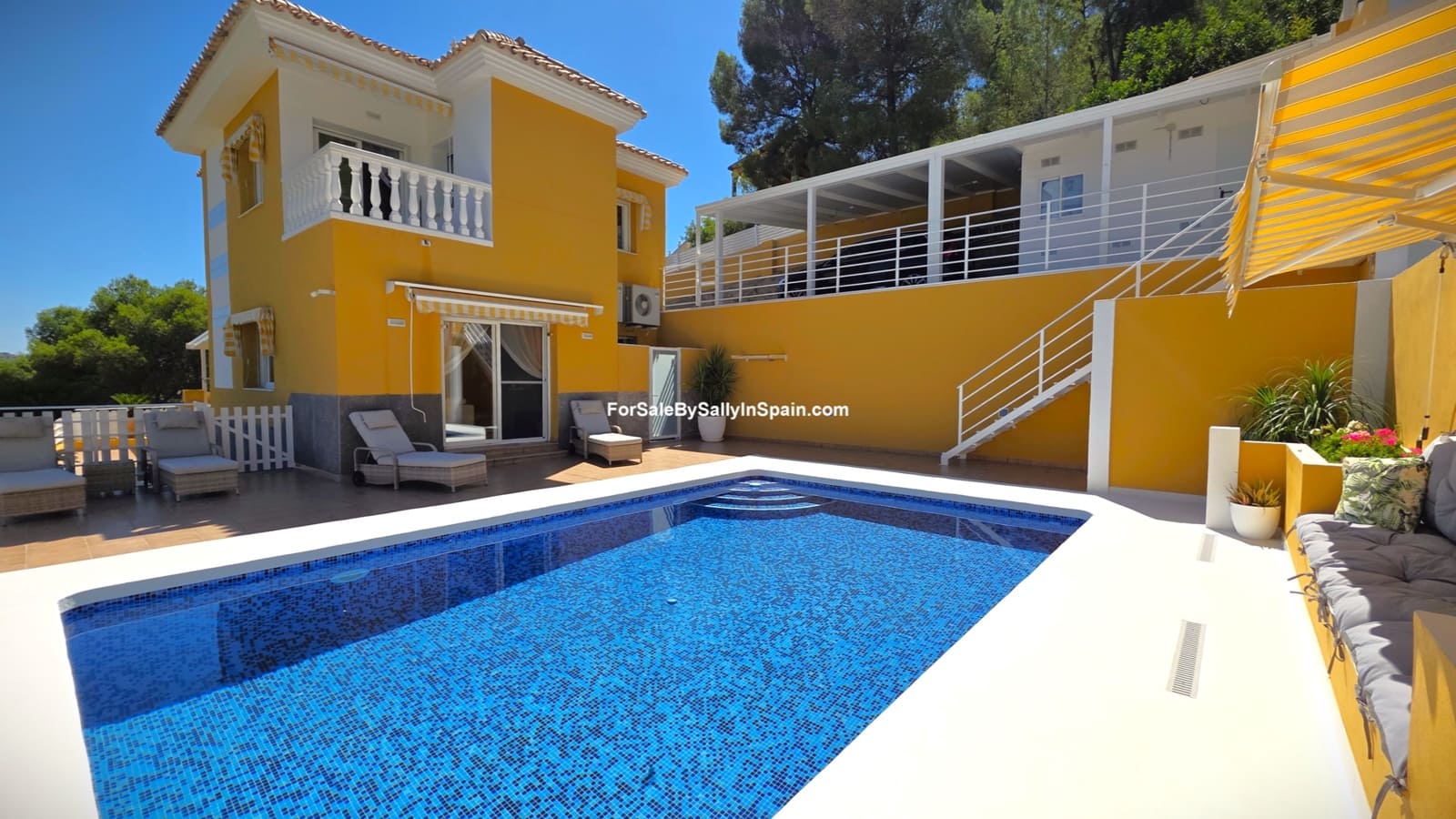 4 bedroom Villa for sale in Palma de Gandia with pool garage - € 395,000 (Ref: 9970846)